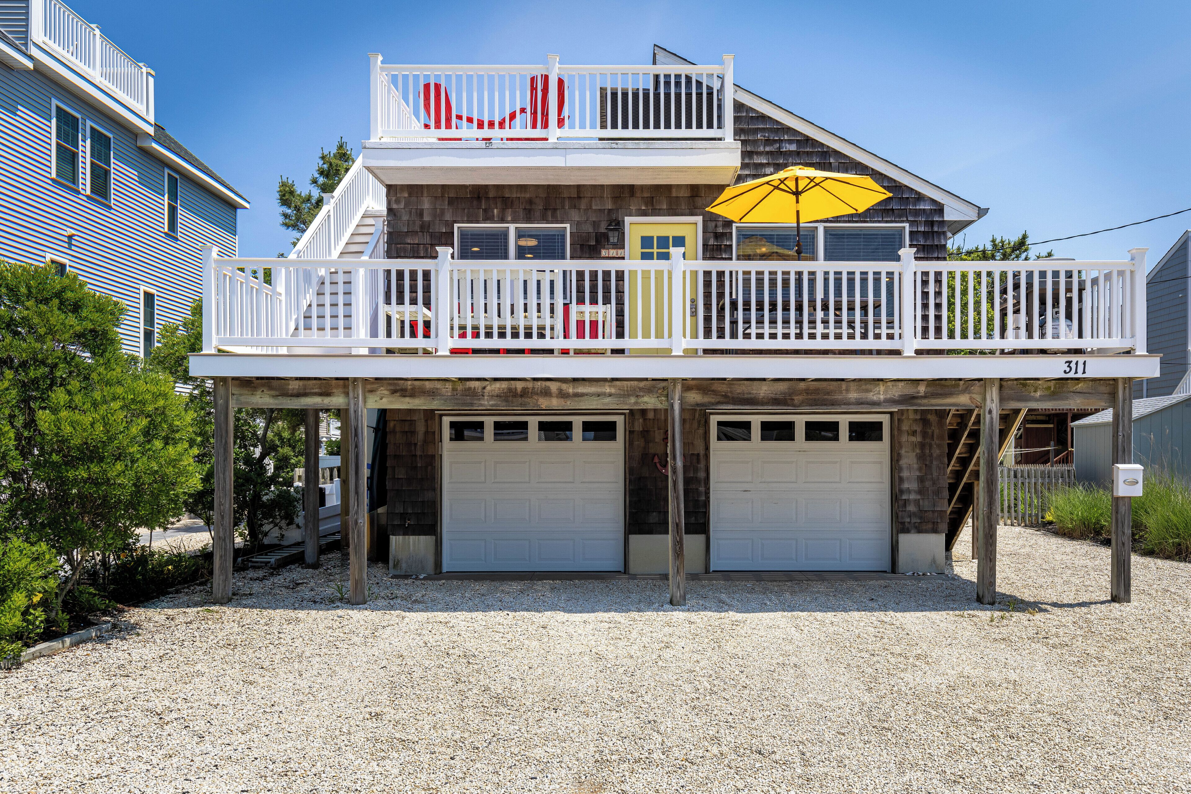 7th from Sand on Leeward Ave. in Beach Haven