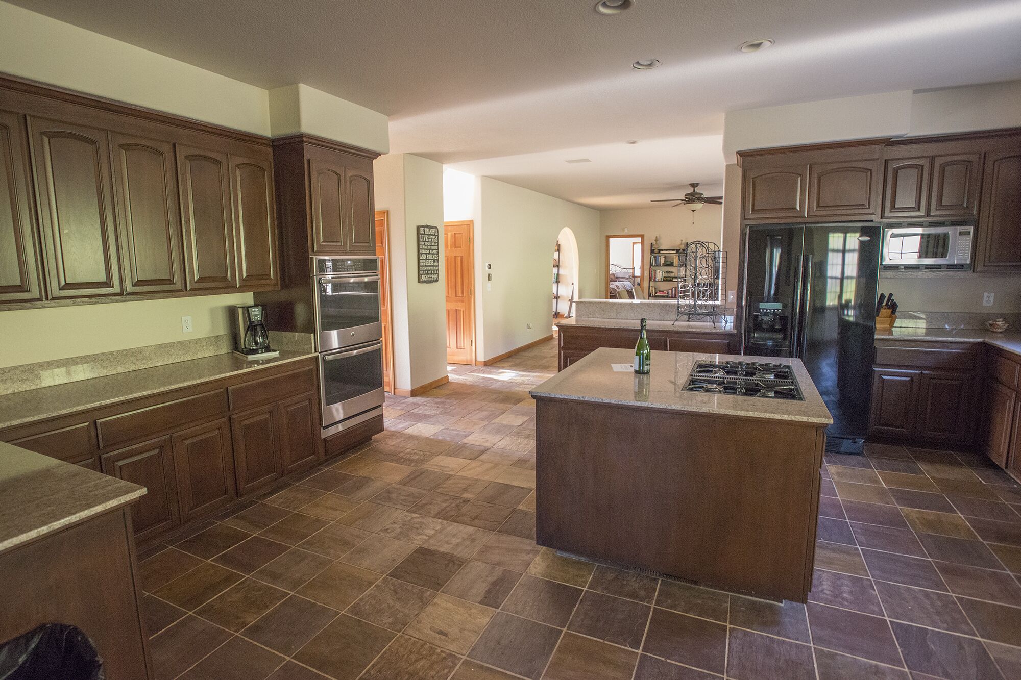 Hart 2 Hart Vineyards Winery Estate Farmhouse: Beauty in Coloma Valley