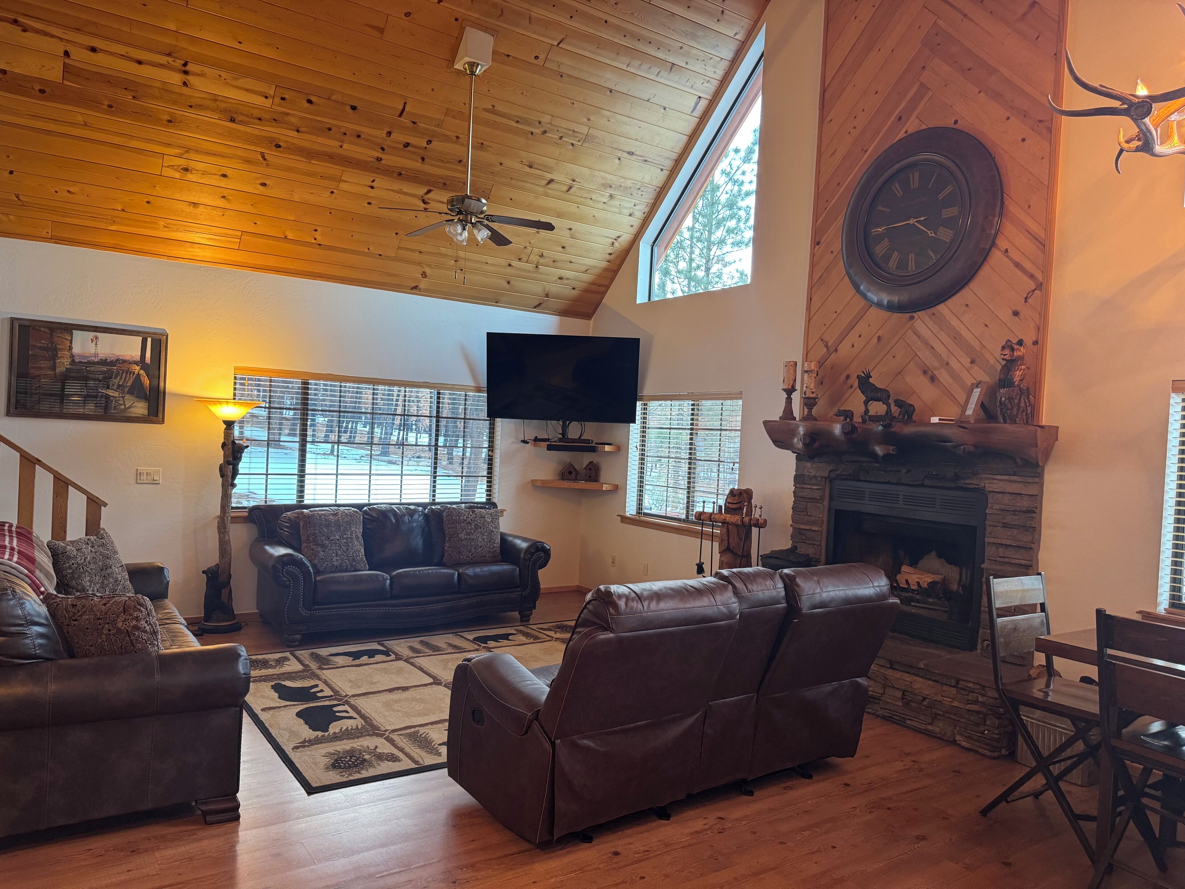 Smart-TV, peis og DVD-spiller