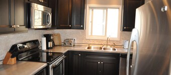 4 Bedroom, 2 Bath  Wooded Getaway