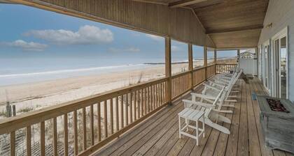 Beautiful OceanFront Home 4BR! Large Covered Porch! Relax!