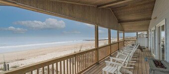 Beautiful OceanFront Home 4BR! Large Covered Porch! Relax!