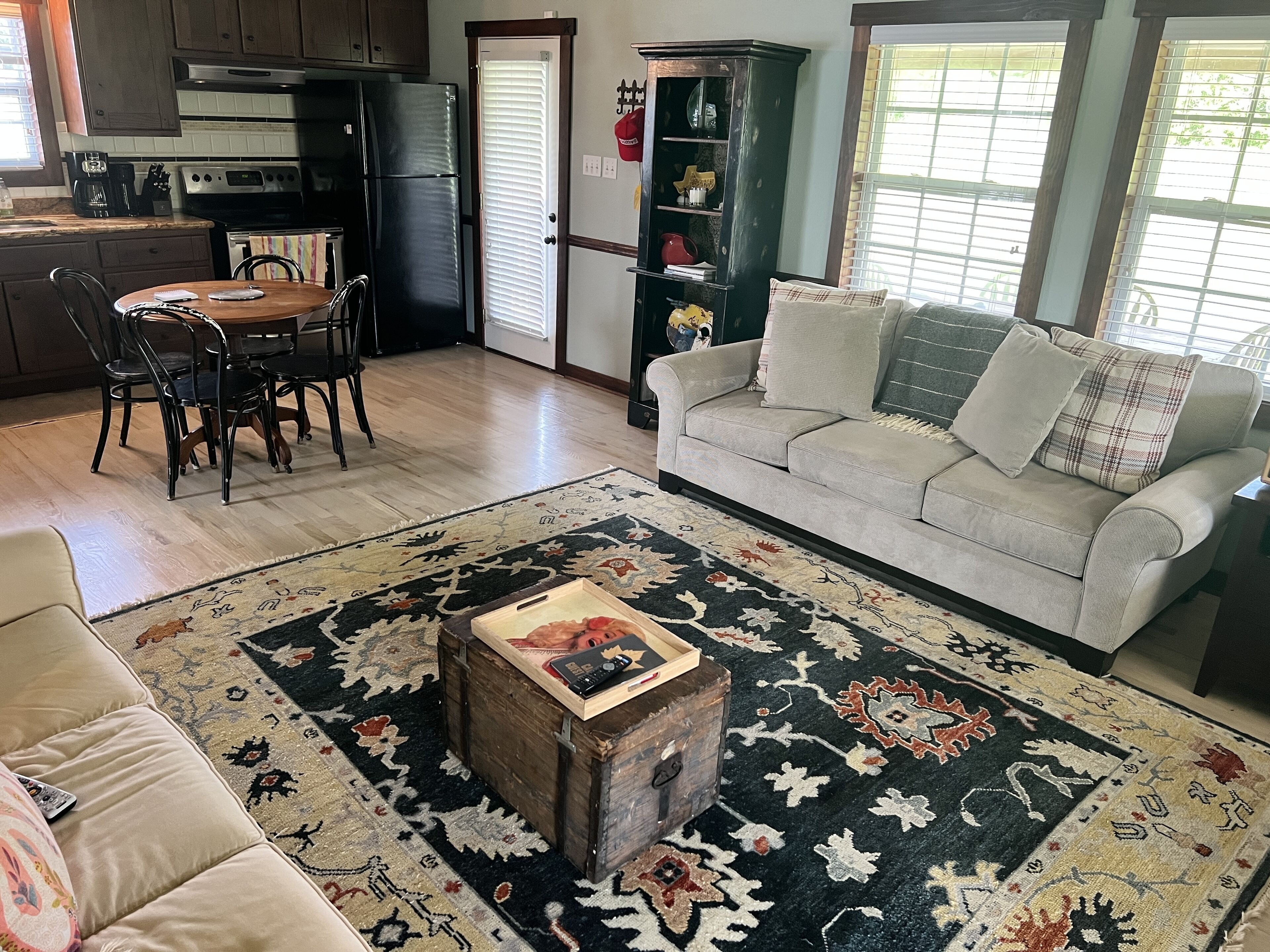 Updated Cabin On Over 10 Acres In Round Top 