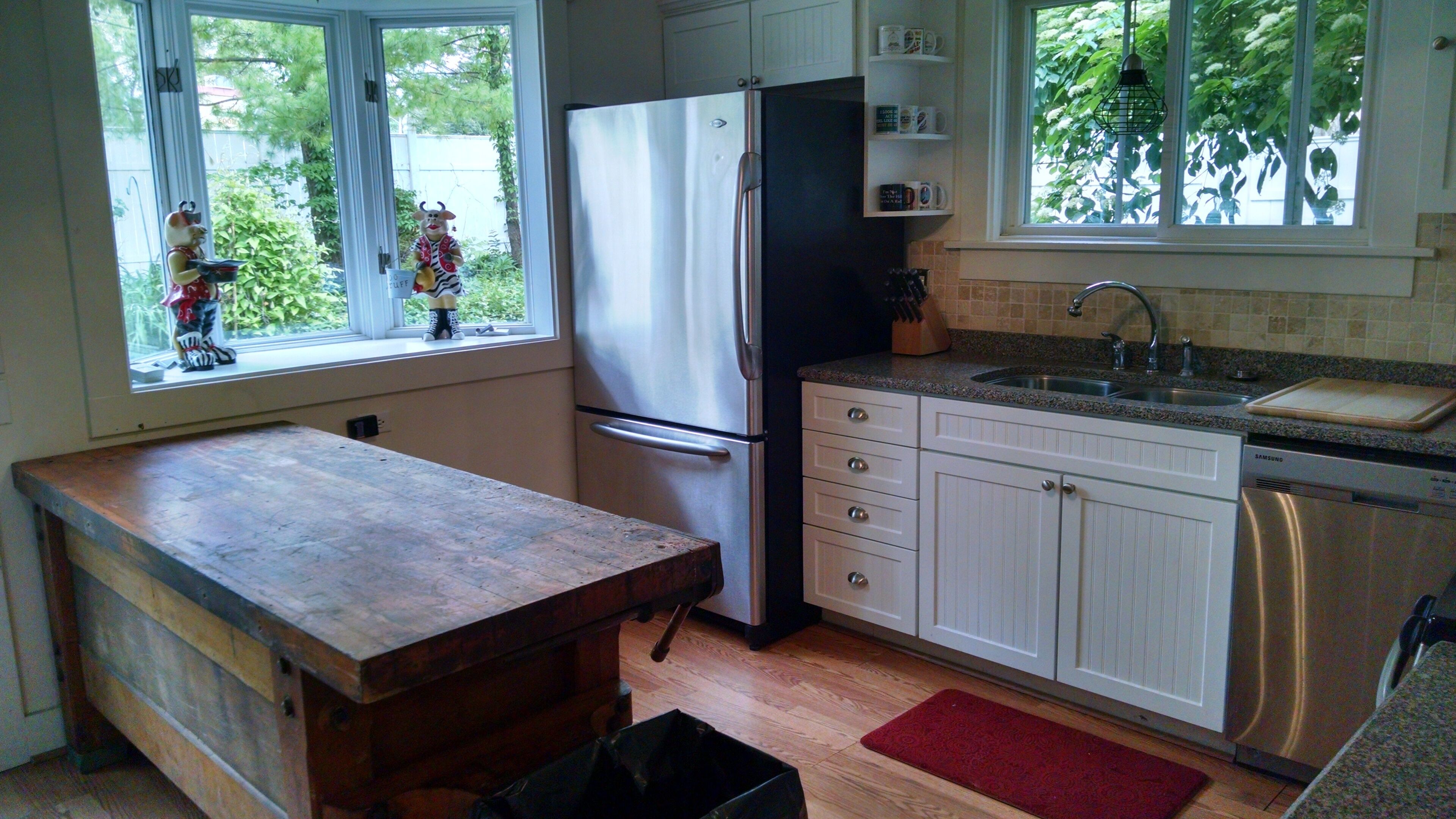 Big Family house close to everything!