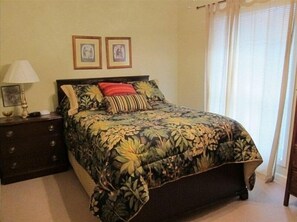 5 Schlafzimmer, Schreibtisch, Bügeleisen/Bügelbrett, kostenloses WLAN