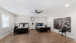 5 chambres, fer et planche à repasser, Wi-Fi, draps fournis
