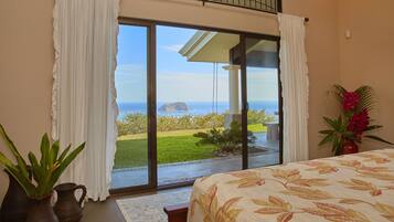 3 bedrooms, in-room safe, iron/ironing board, free WiFi