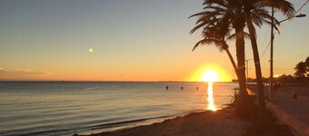 Relax by Florida Keys Beaches, just a 7-min drive away