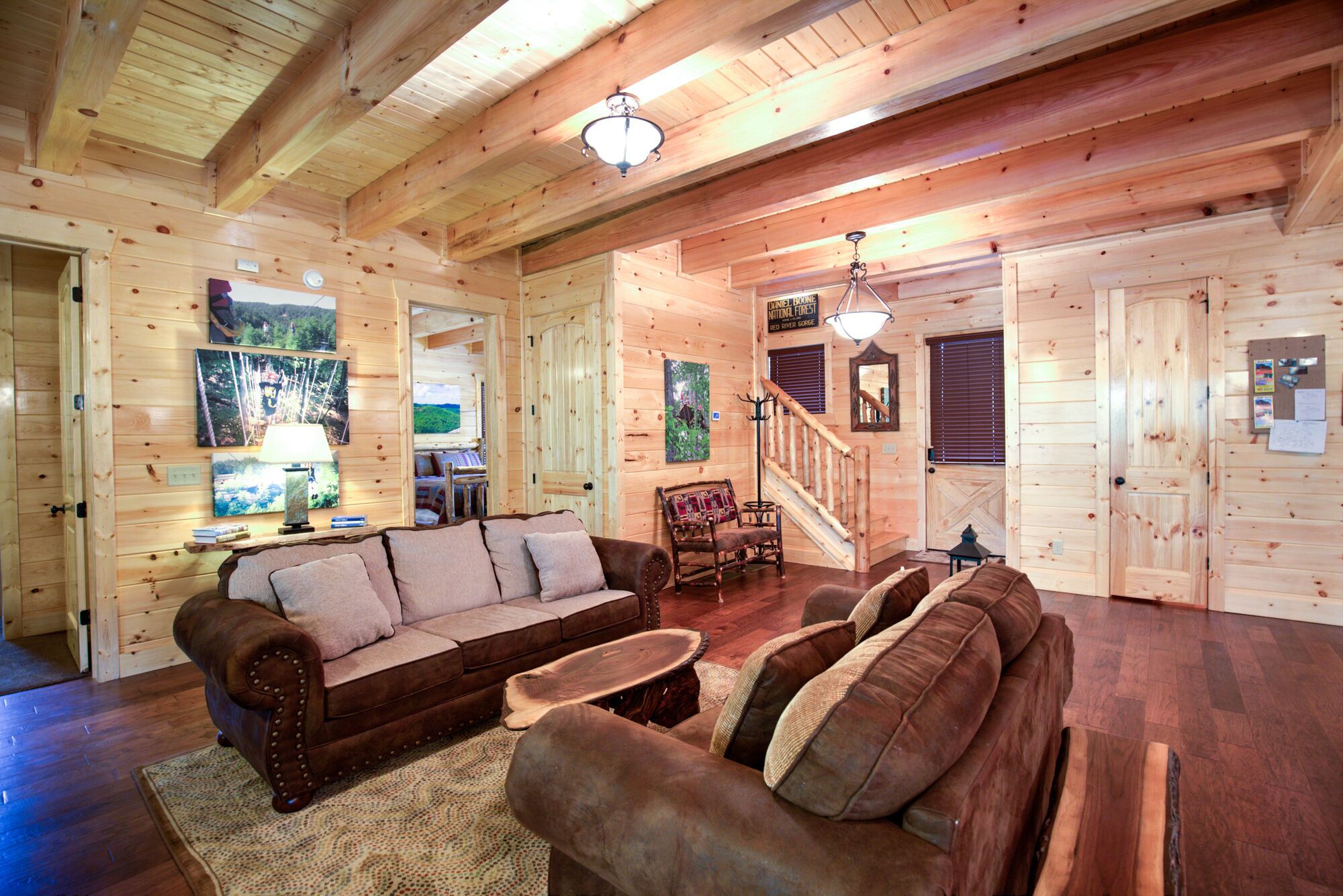 Cliffview Lakeside - 12 BR Lodge at Cliffview Resort - Brand New!