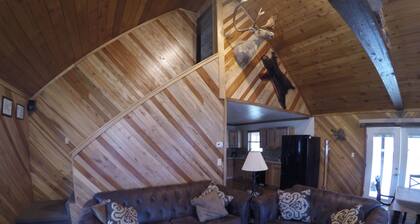 Rustic Getaway In The Heart Of The Pennsylvania Elk Range