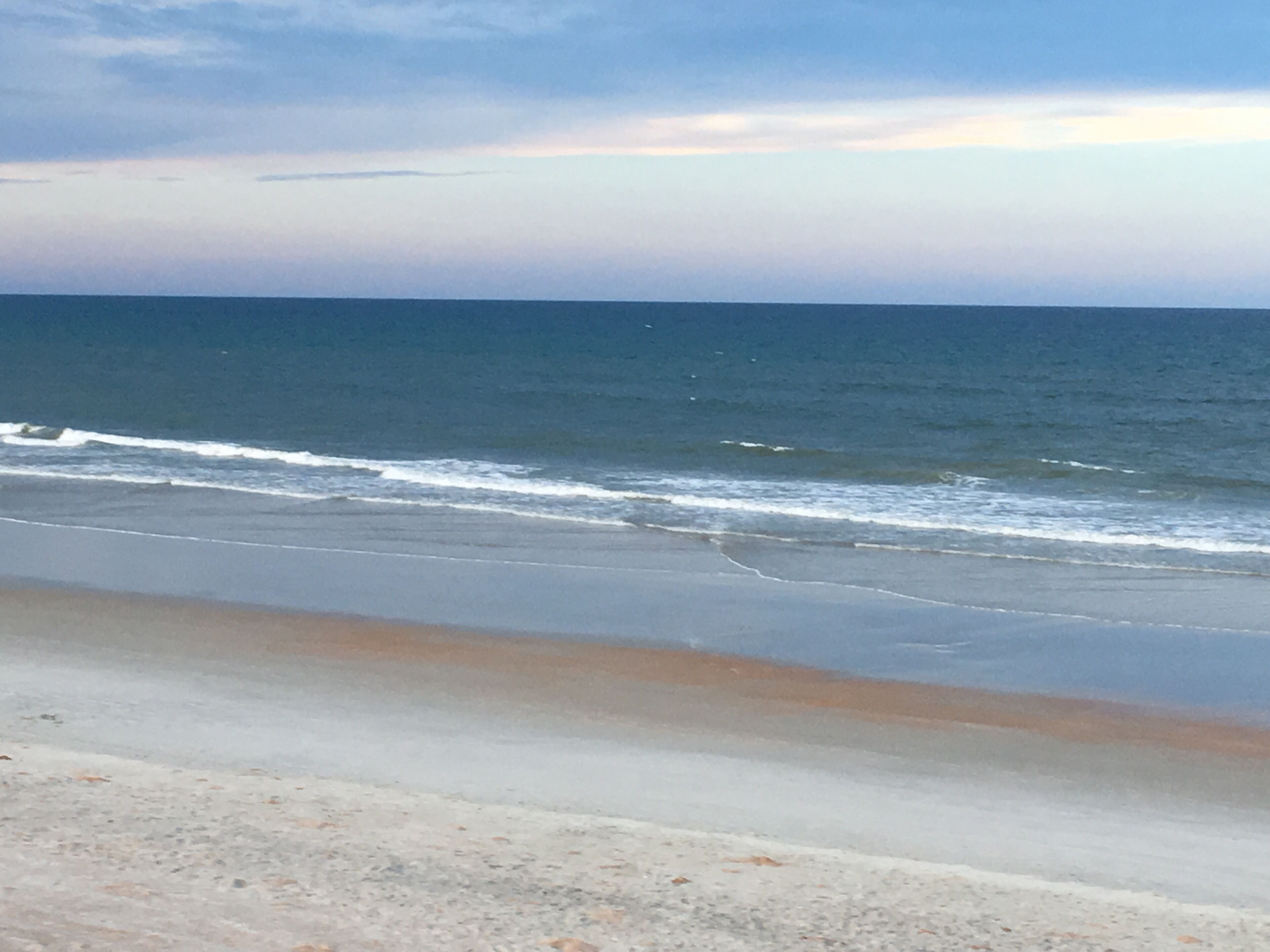 ビーチの近く、サンラウンジャー、ビーチタオル