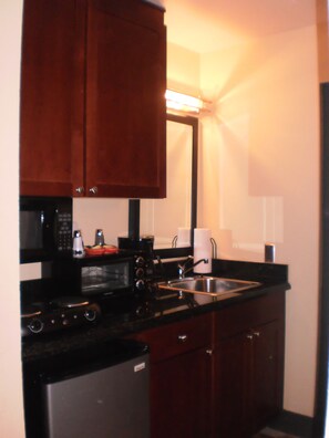 Fridge, microwave, coffee/tea maker, blender