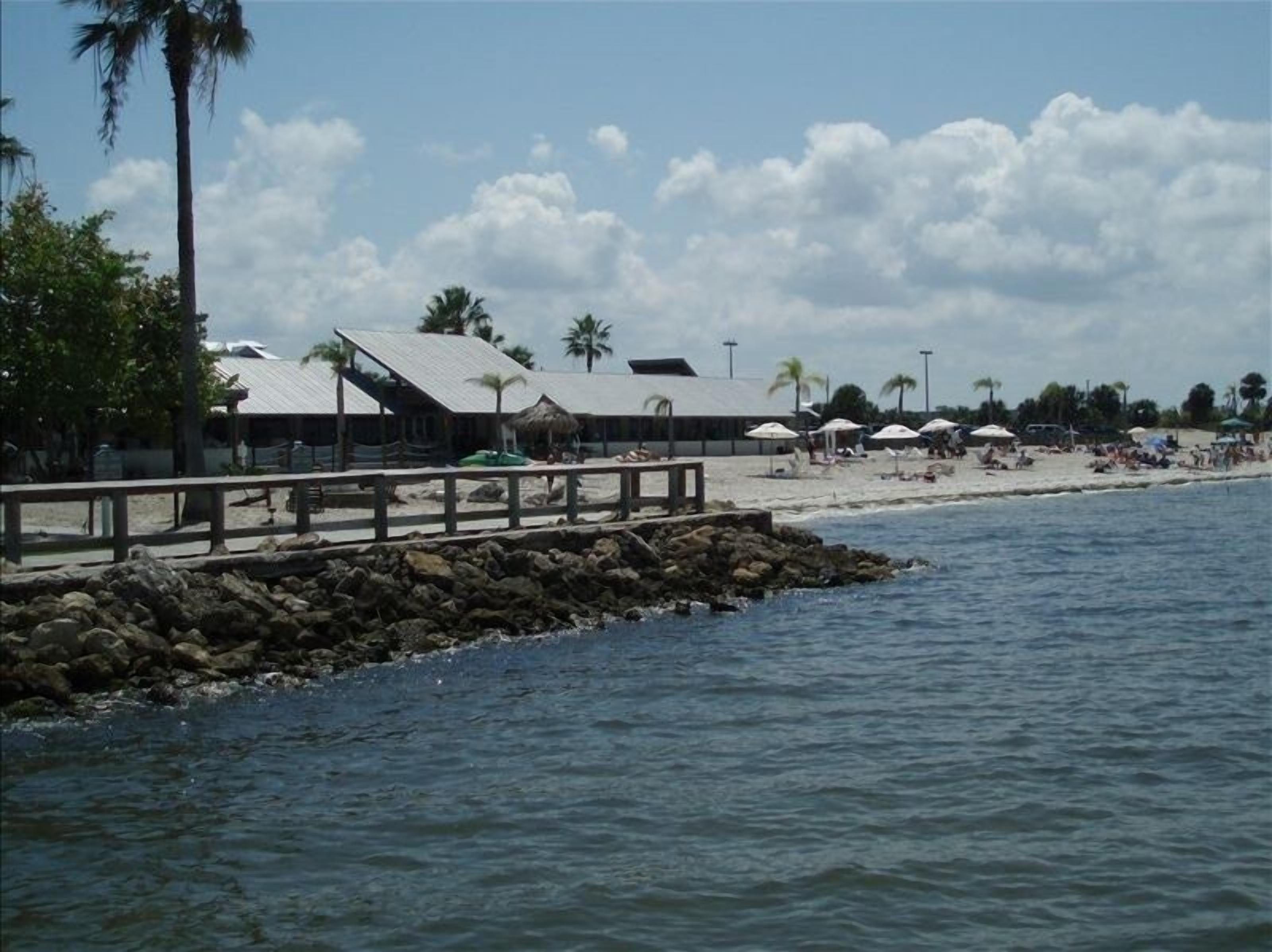 Nær stranden