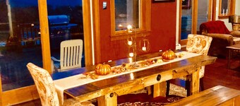 Beautiful New 5-bedroom Home Near Skiing, Hiking, Golf, Weddings, Lake, Foliage