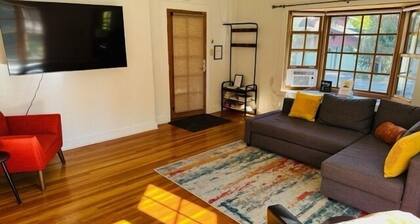 Mukava ja rauhallinen 1 makuuhuoneen huoneisto muutaman askeleen päässä Drake Parkista