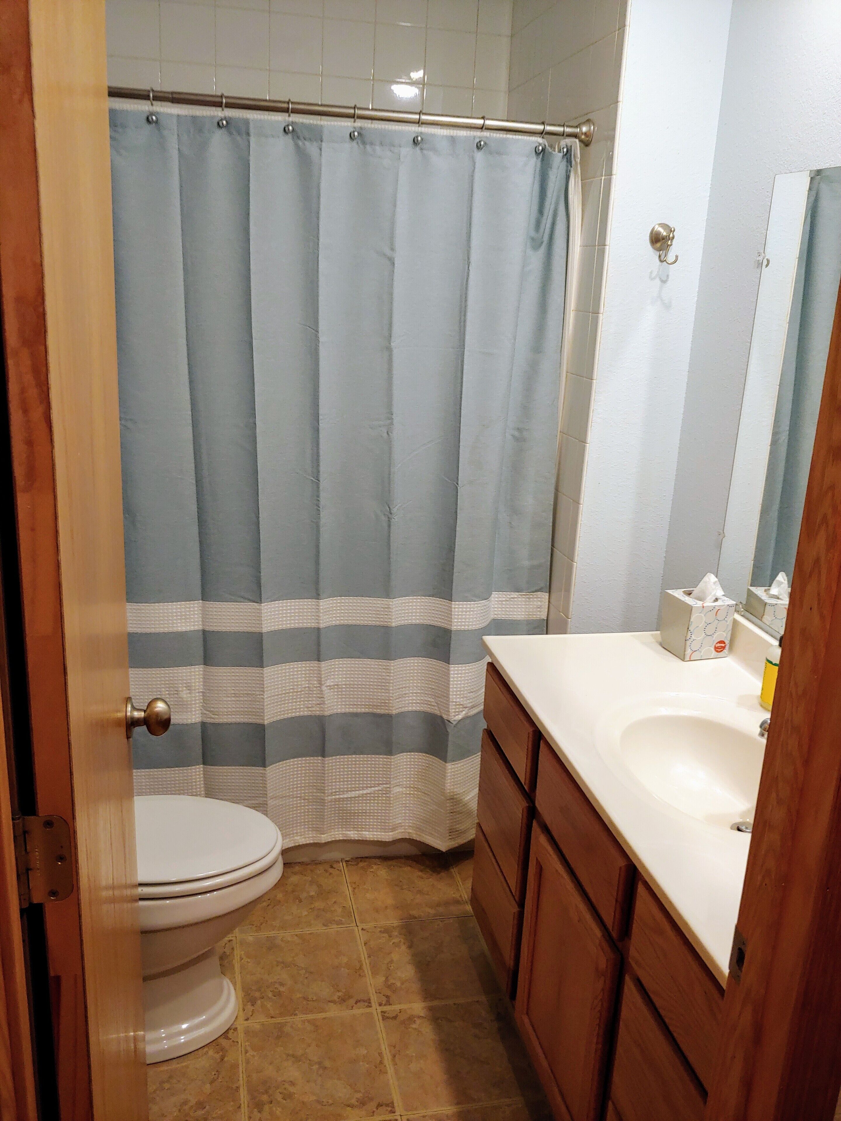 Year Round Lake Home,  HDTV, WIFI,  Summer use of Fishing Boat.