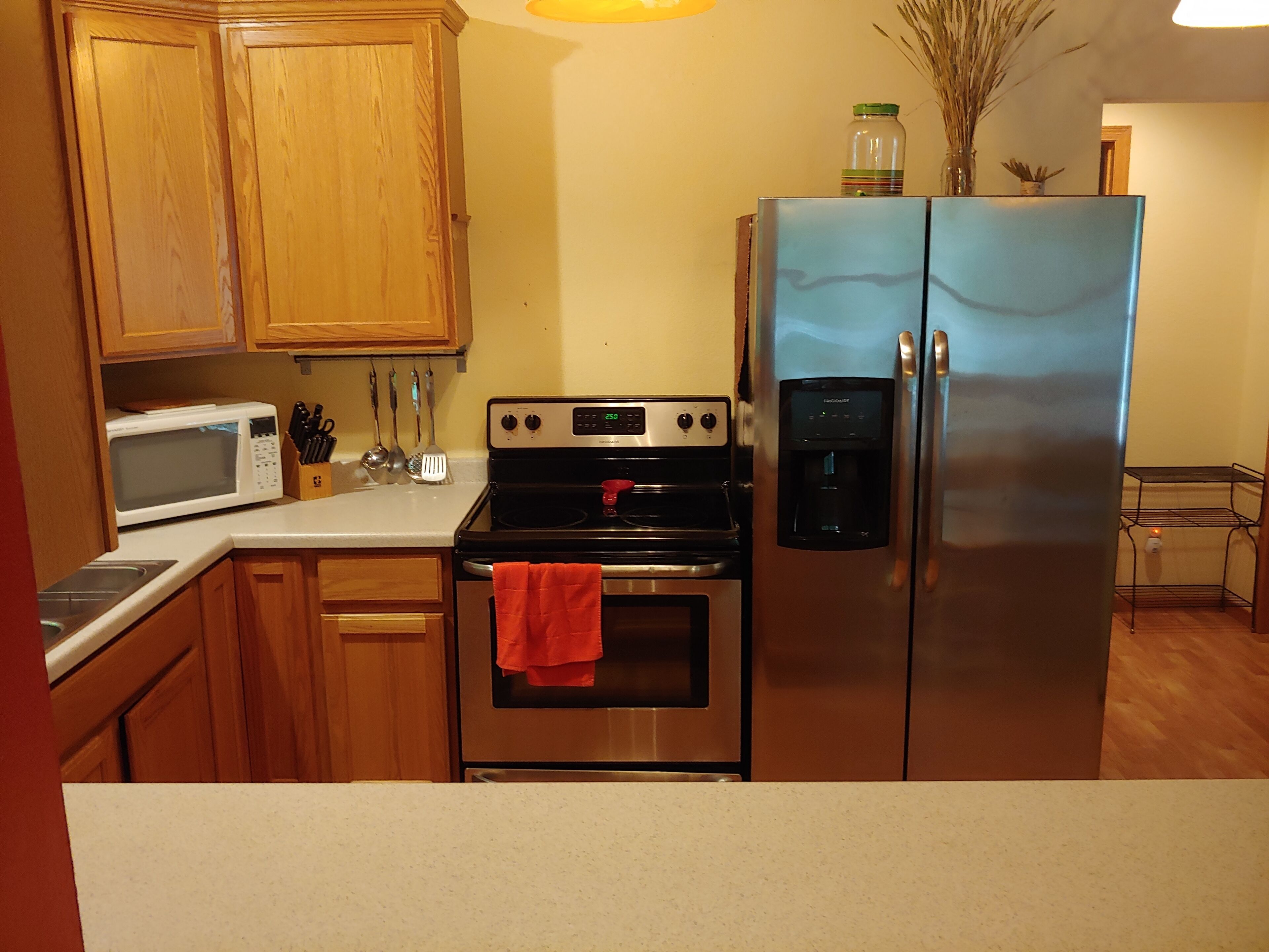 Year Round Lake Home,  HDTV, WIFI,  Summer use of Fishing Boat.