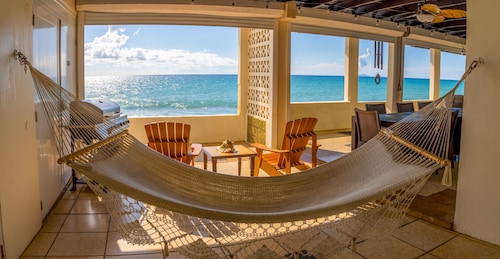 Villa Alma - Oceanfront - 10 guests - pet friendly - at Stella, Rincón