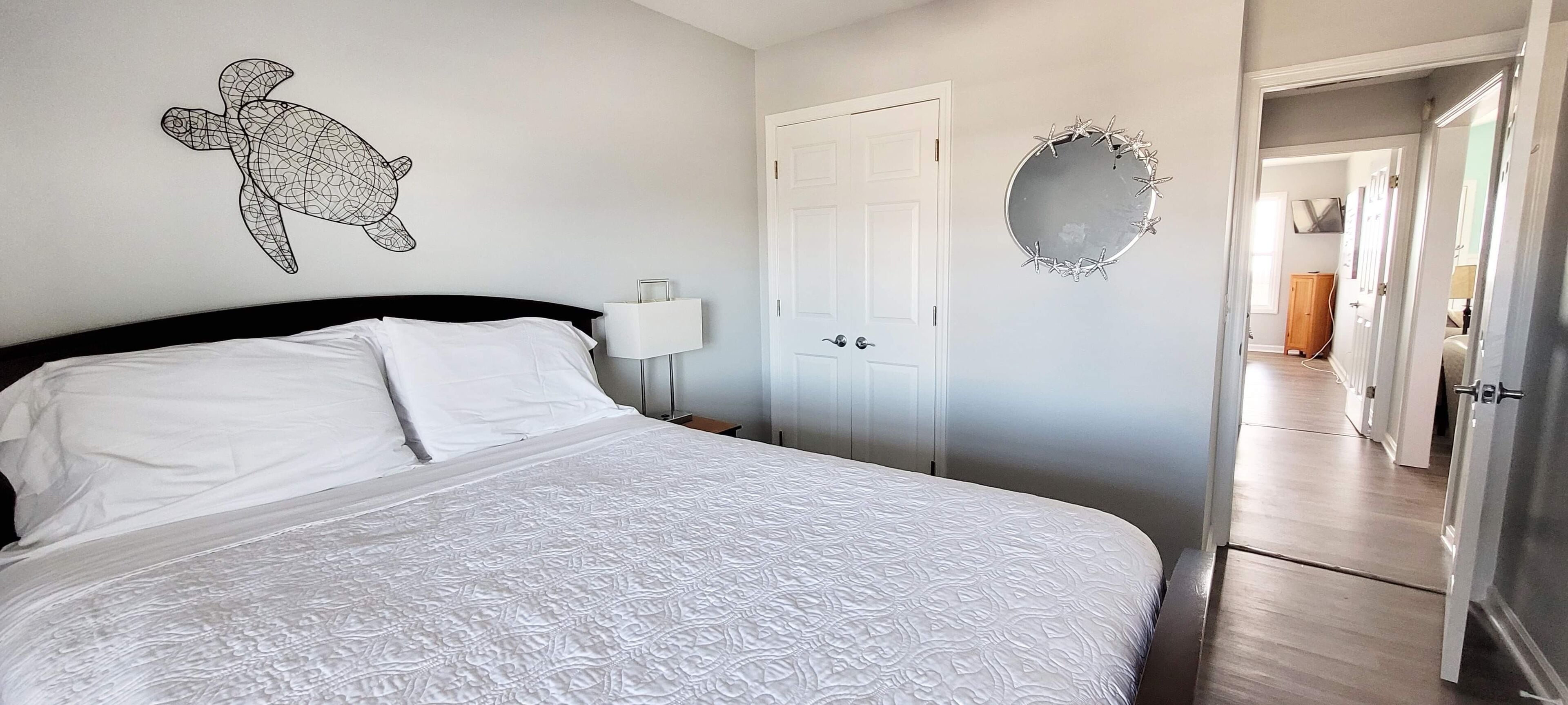 4 chambres, fer et planche à repasser, lit parapluie, Wi-Fi