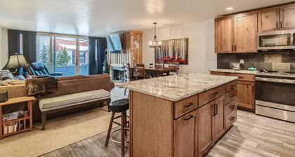 2Bd/2Ba Spacious Condo - Mountain views - Hot Tub