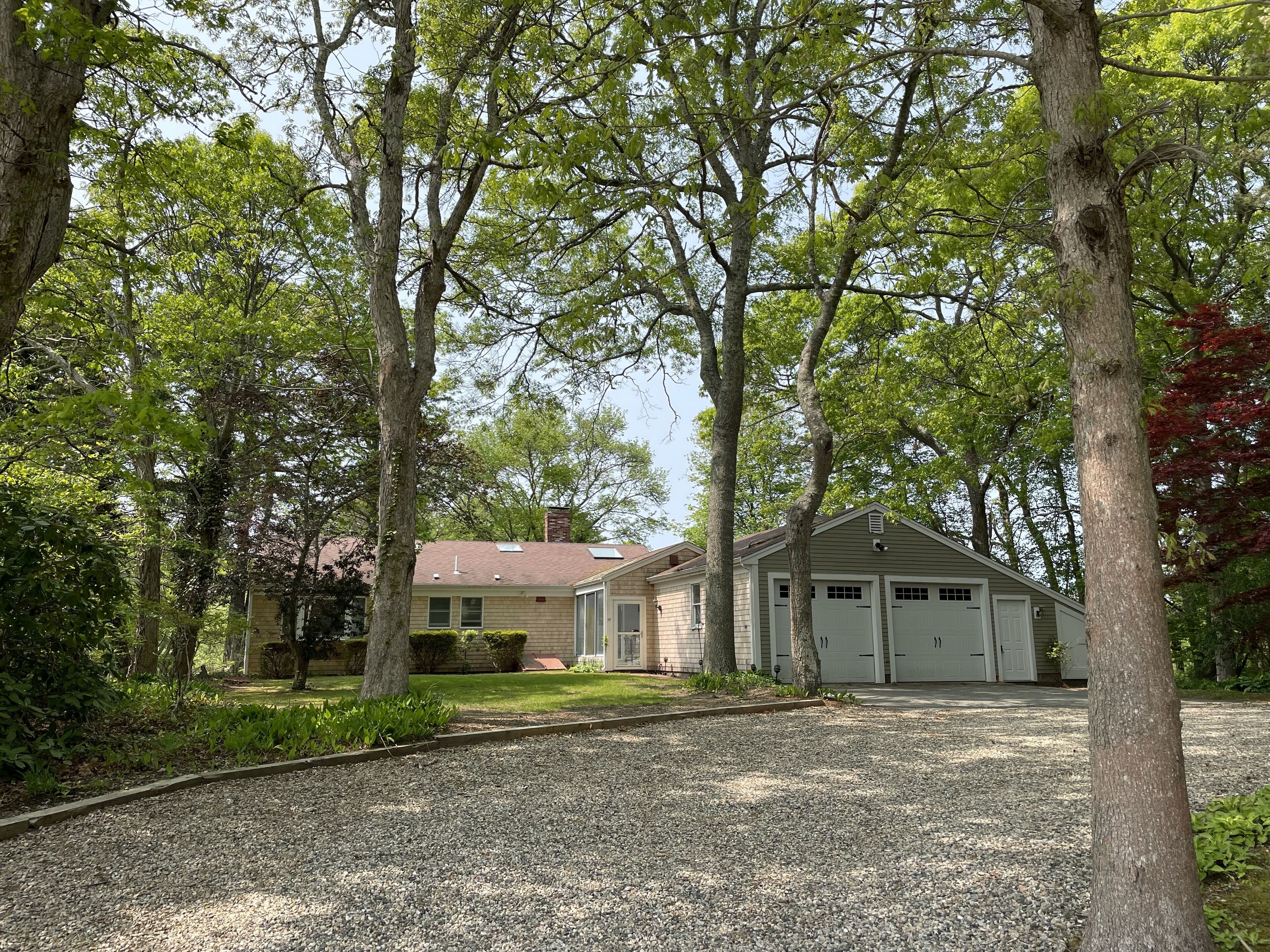 Riverfront 4BR Vacation Home, Short Drive To Beaches & Shopping On Main Street