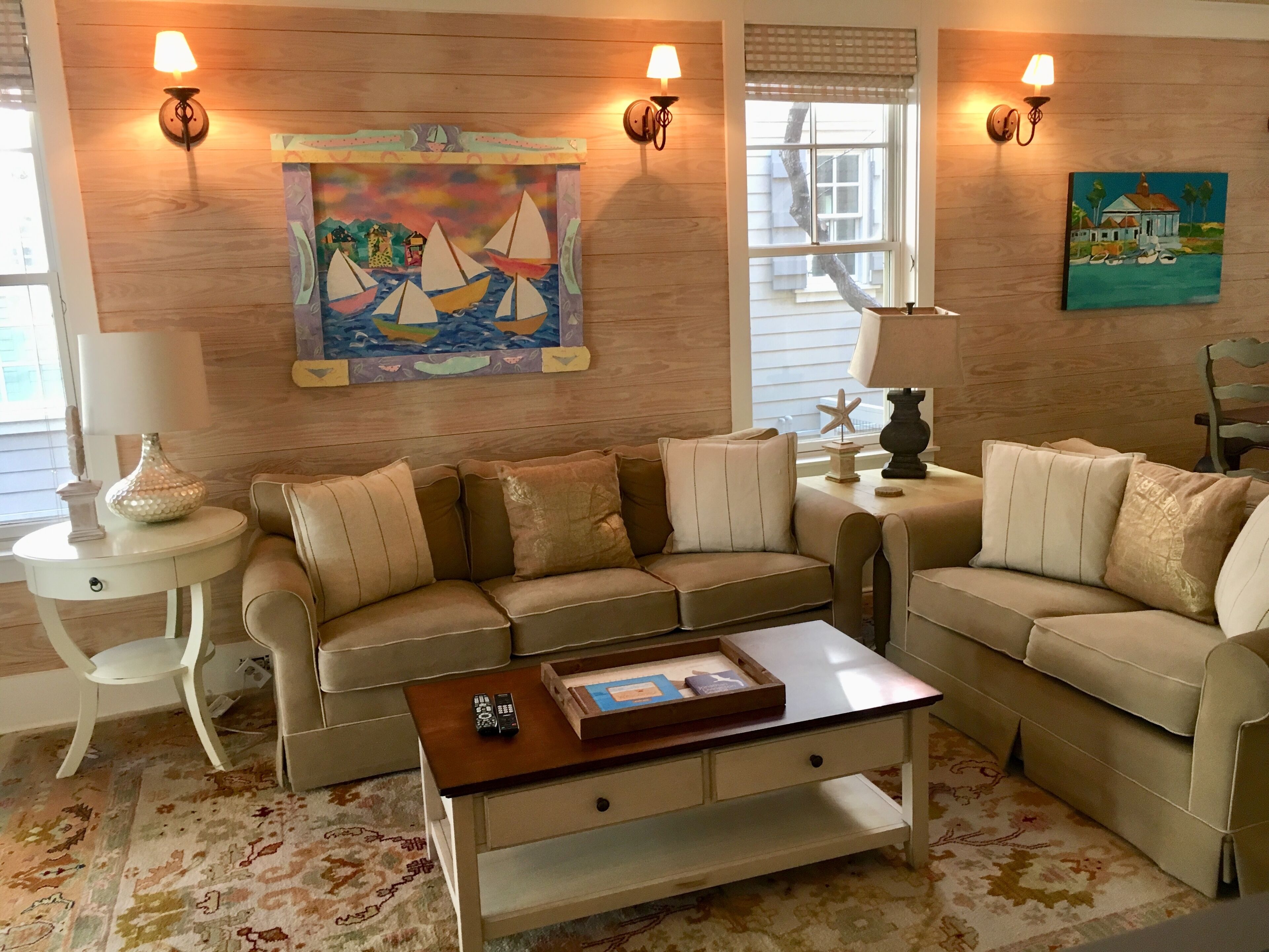 80-Buttercup ST.-PARK DIST.WALK TO BEACH-PRIME LOCATION-4 BIKES INCLUDED