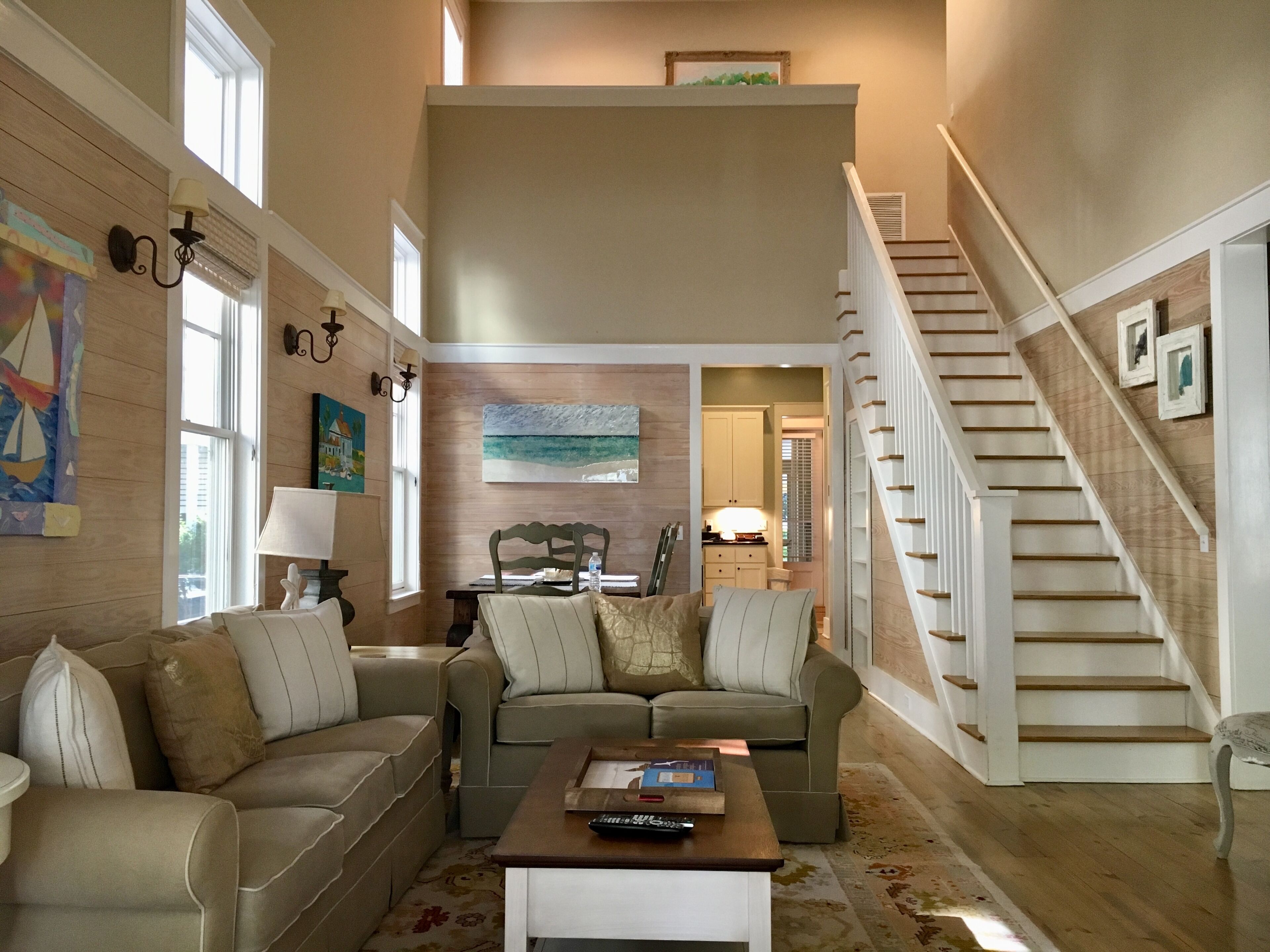 80-Buttercup ST.-PARK DIST.WALK TO BEACH-PRIME LOCATION-4 BIKES INCLUDED