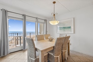 Dining - Stunning Views & Great Location in Oceans of Amelia (Fernandina Beach)