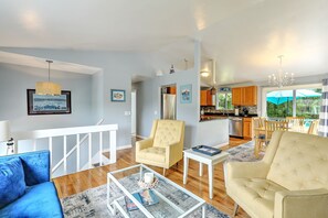 TV connectée, lecteur de DVD, livres, vidéothèque