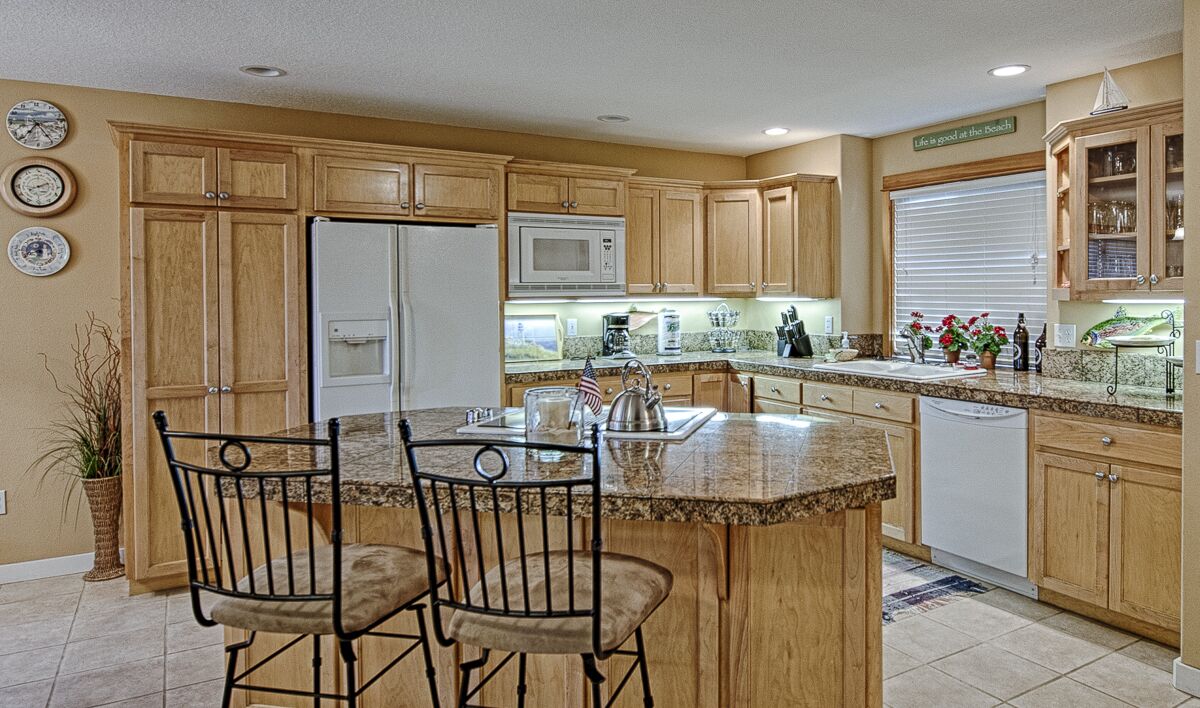 Outstanding New Beach House - Ready to Relax or Play