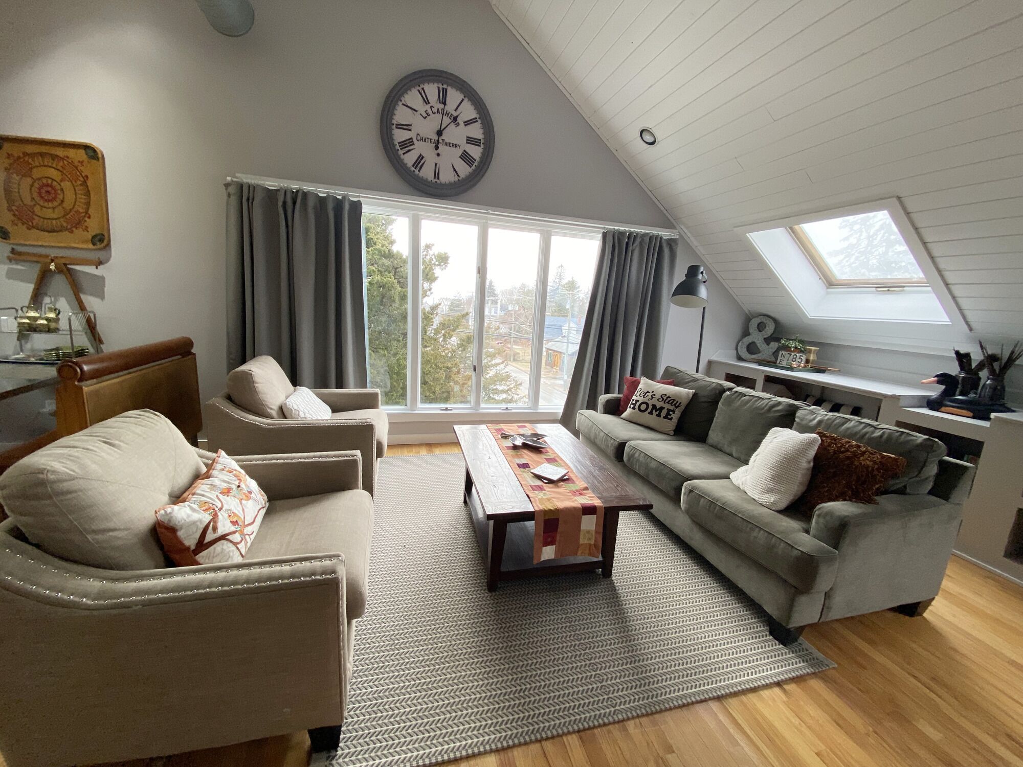 Unique, refined-rustic suite in Stony Creek village.