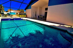 Beheizter Pool