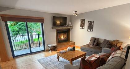 2 blocks to Main Street - Easy access to ski Copper/Breckenridge - Virtual Tour