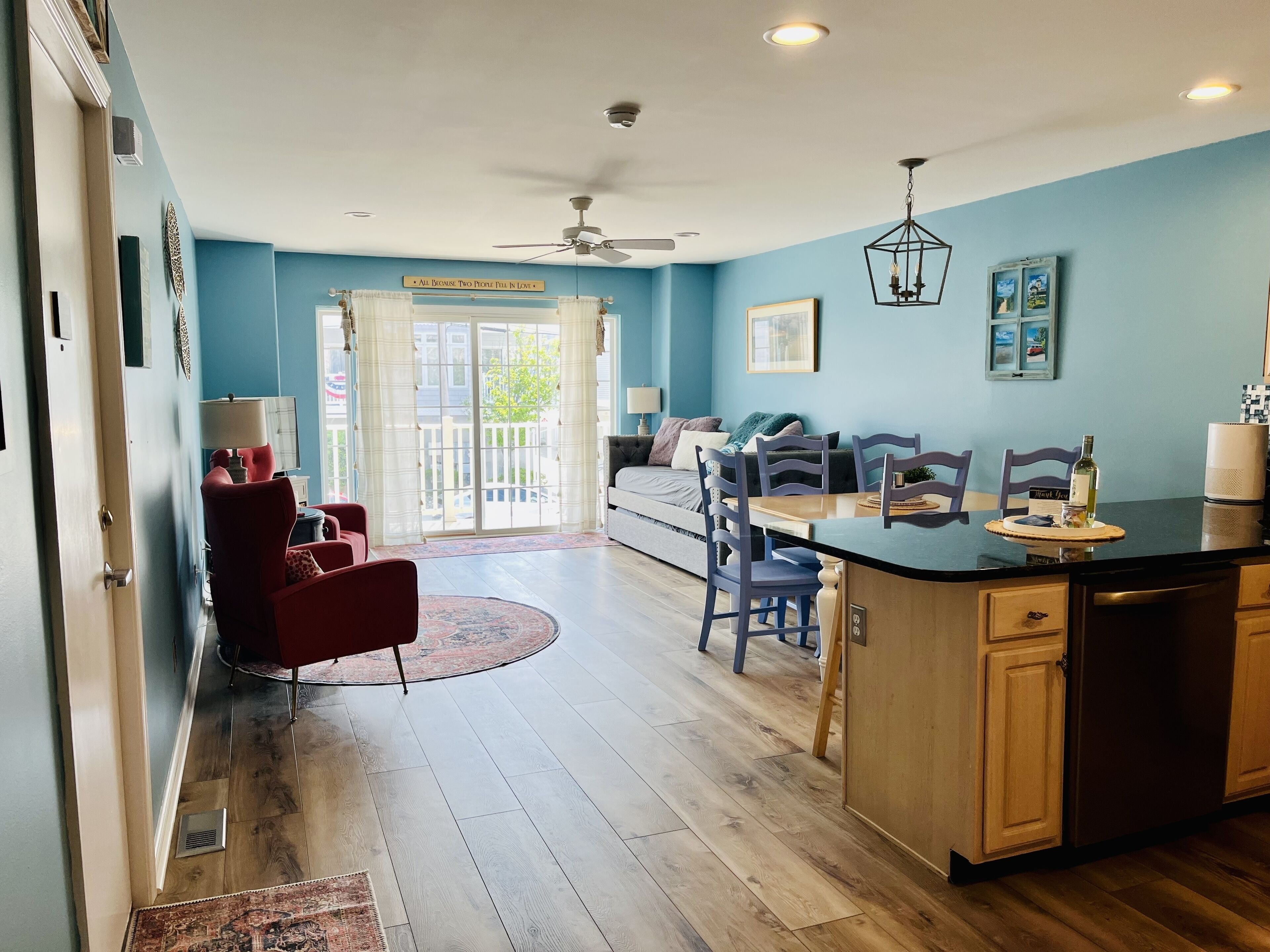 1.5 Blocks to Boardwalk, Beach and Amusement Parks! 