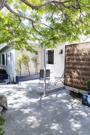 Terrace/patio - Classic Del Mar Beach Living (Del Mar)