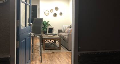 Beach Cottage mit A / C, familien- und haustierfreundlich, kurzer Fußweg zum Sand