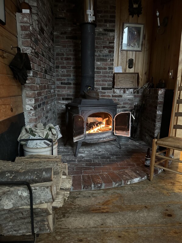 Interior - Jackson NH-Blk Mtn-Private-On Hike Trails- Relax Swim, Fish, Golf, StoryLand   (Jackson)