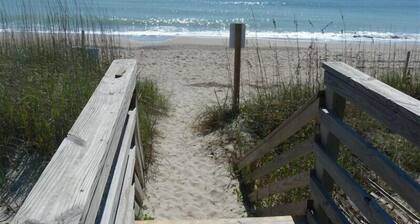 Beach Retreat West - March/April Spring Special - take an extra 25% off