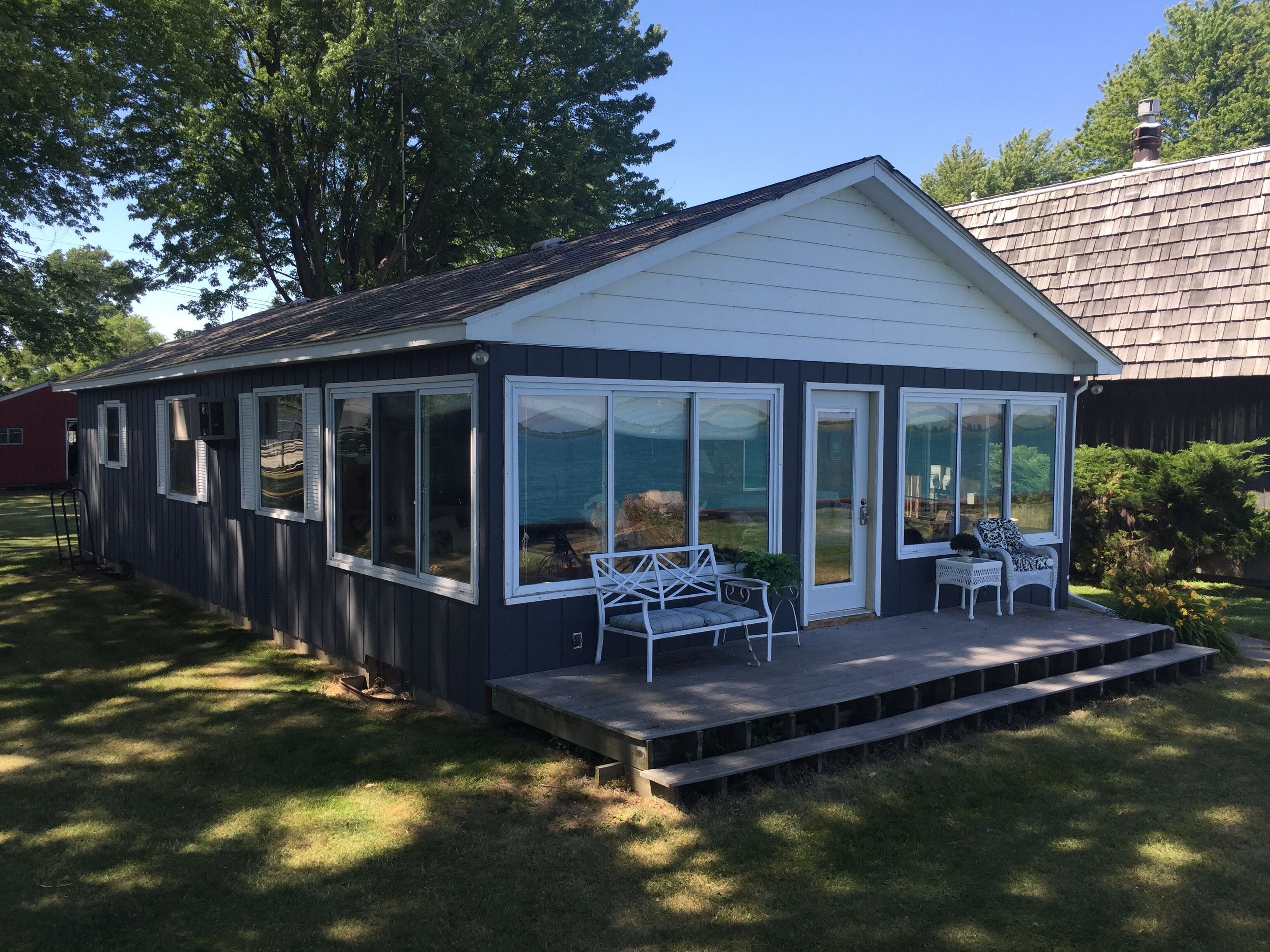 Freighter Channel Riverfront Paradise!!!