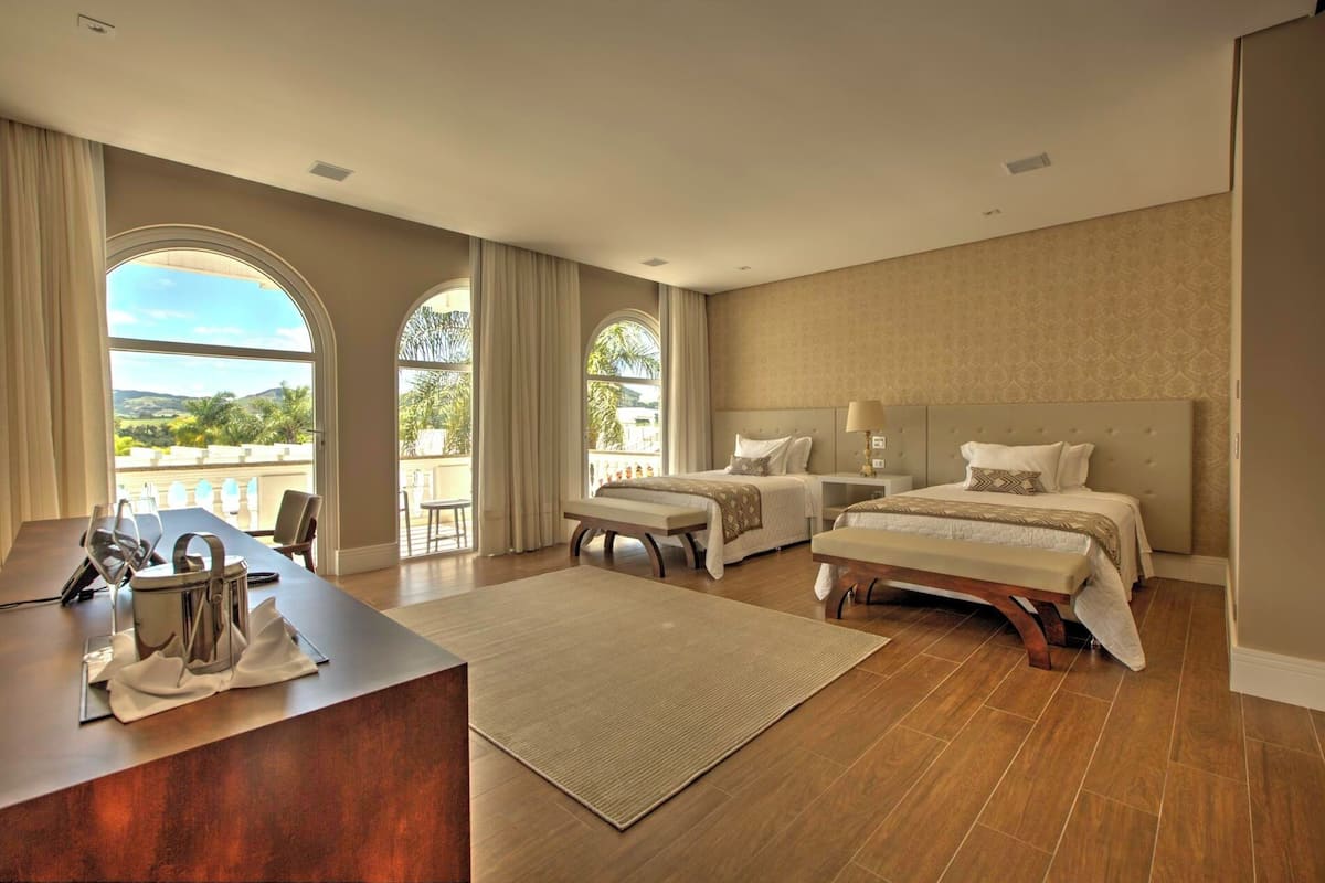 Minibar, in-room safe, desk, laptop workspace