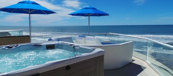 5br + a den, 6.5ba Stunning Oceanfront Home W/ Rooftop Spa & Dual Master Suites