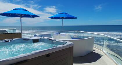 5br + a den, 6.5ba Stunning Oceanfront Home W/ Rooftop Spa & Dual Master Suites