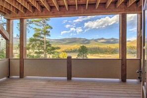 Property grounds - Massive Views, Affordable Luxury And Only 3 Miles To Main Street And Skiing (Breckenridge)