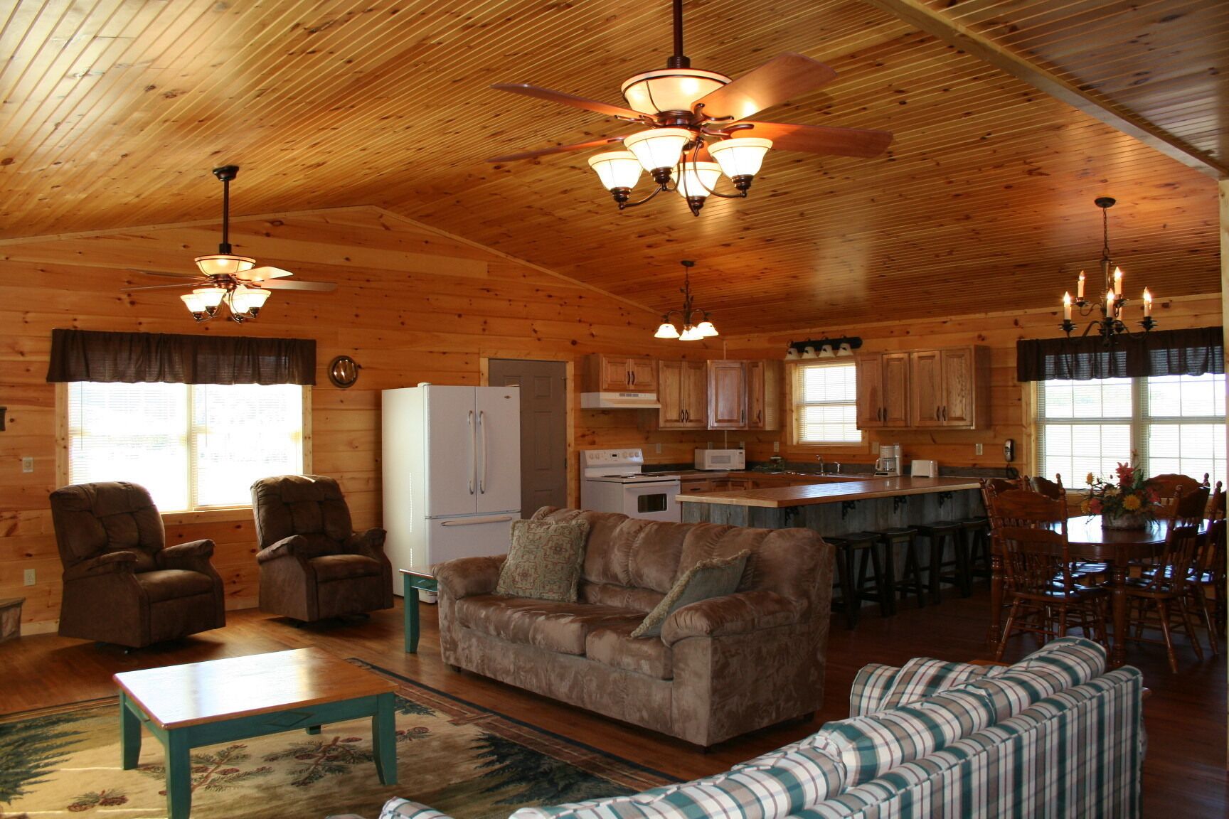 Beautiful 4 Bedroom 2 Bath Near Pigeon Forge Free Wi-Fi and .