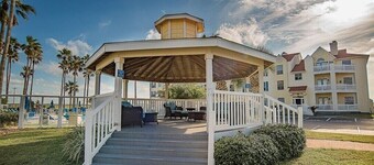 Kävele rannalle - 1 makuuhuoneen Beach Club Condo - Vuodepaikkoja 4 -  