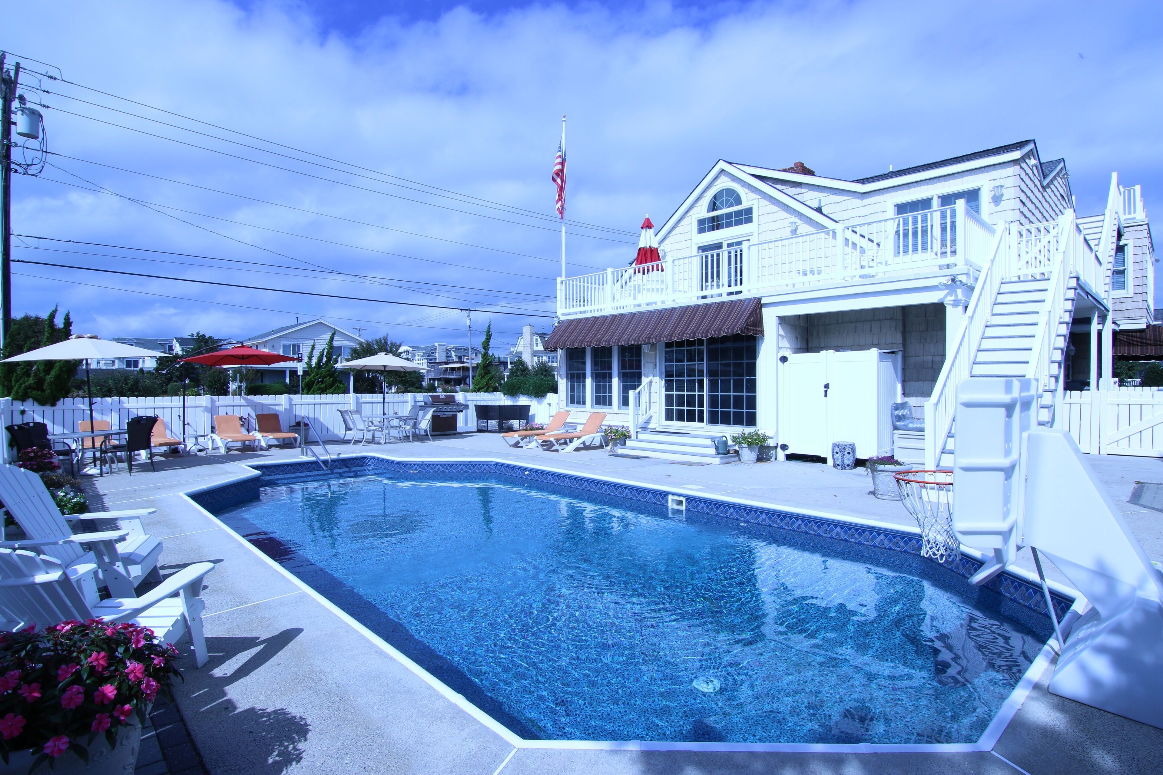 South End Avalon Beach Block, 3rd House From Beach, Large Pool, Ocean Views