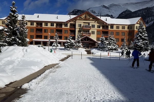 Copper Springs lodge, newest complex in East Village, steps away from Bee li