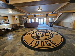 Lobby - Ski in/Out! Gold Rated, Corner, plus sized unit, King BR & 4 Bunks, Great Views! (Frisco)