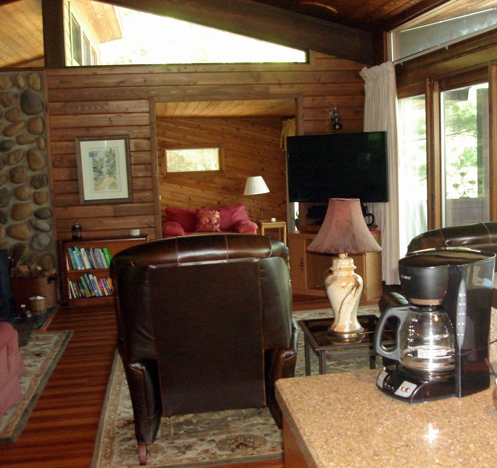 View River, Marsh, & Wildlife from Your Hot Tub & enjoy Special Winter Rates!!