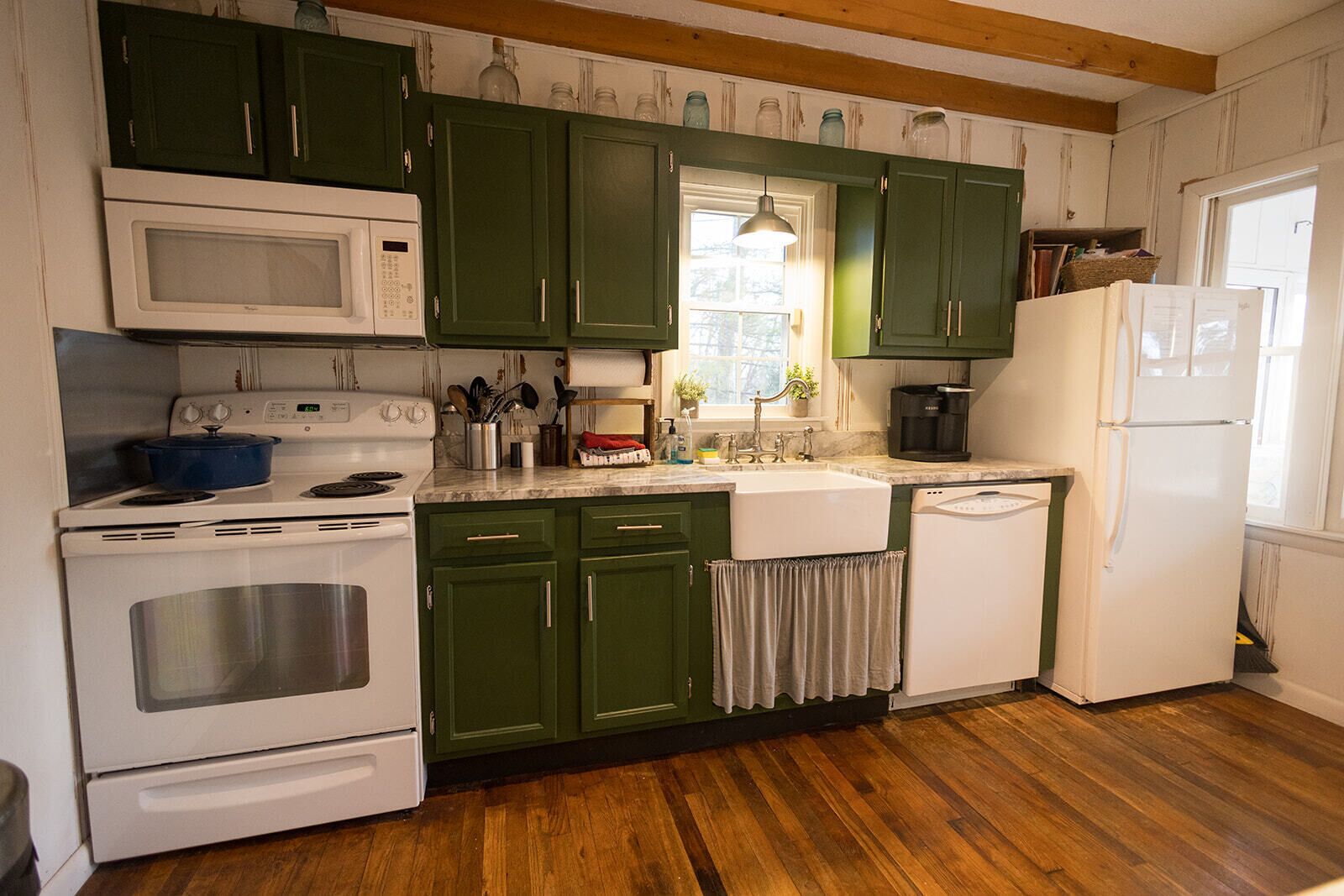 Cozy Lakehouse with Breathtaking Views of Lake Cumberland